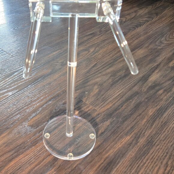 Contemporary Style Standing Acrylic Towel/Jewelry Holder w/ Costume Jewelry - Picture 5 of 8